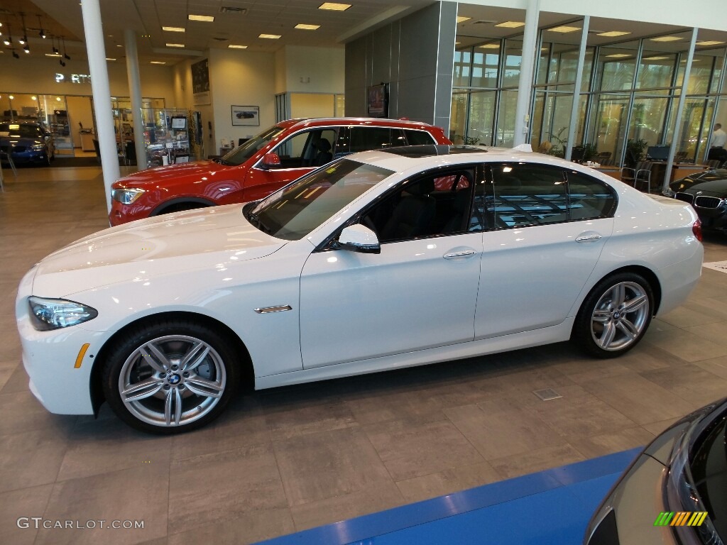 2016 5 Series 550i xDrive Sedan - Alpine White / Black photo #1