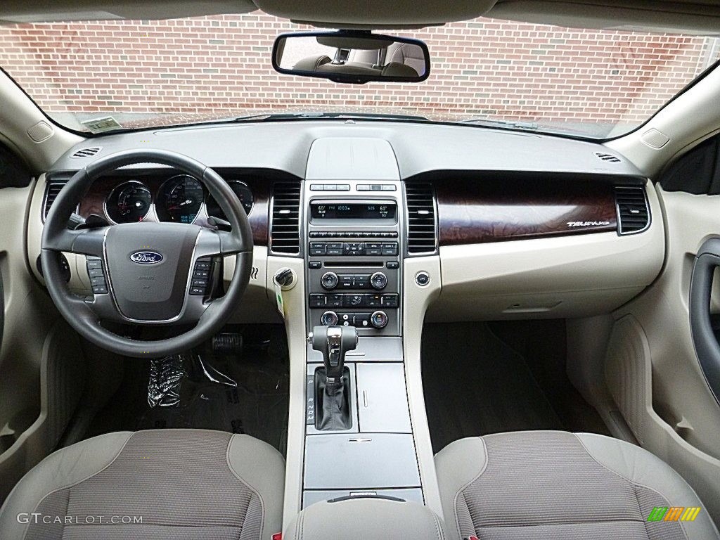 2011 Taurus SEL AWD - Ebony Black / Light Stone photo #23