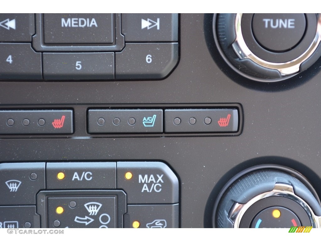 2017 Ford Expedition Limited Controls Photo #115678768