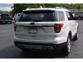 2017 White Platinum Ford Explorer XLT  photo #3