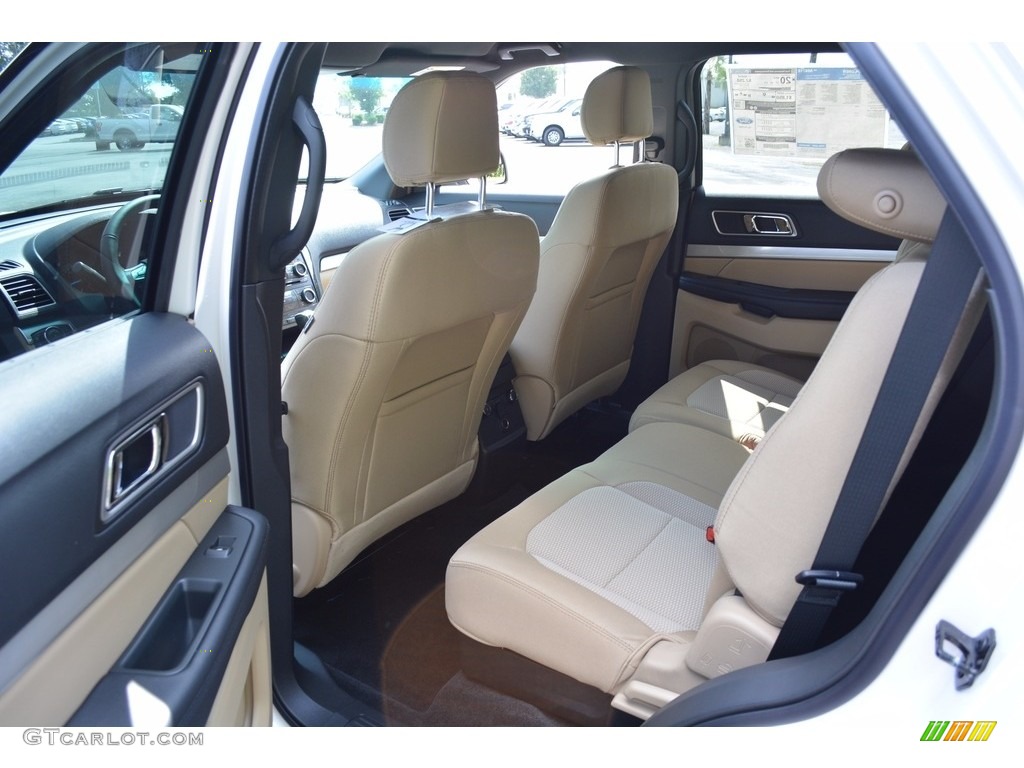 2017 Explorer XLT - White Platinum / Medium Light Camel photo #24