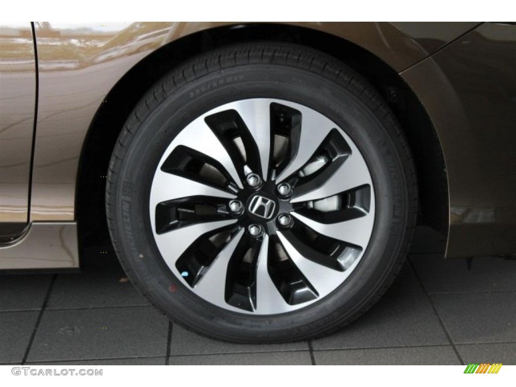 2017 Honda Accord Hybrid Touring Sedan Wheel Photo #115679827