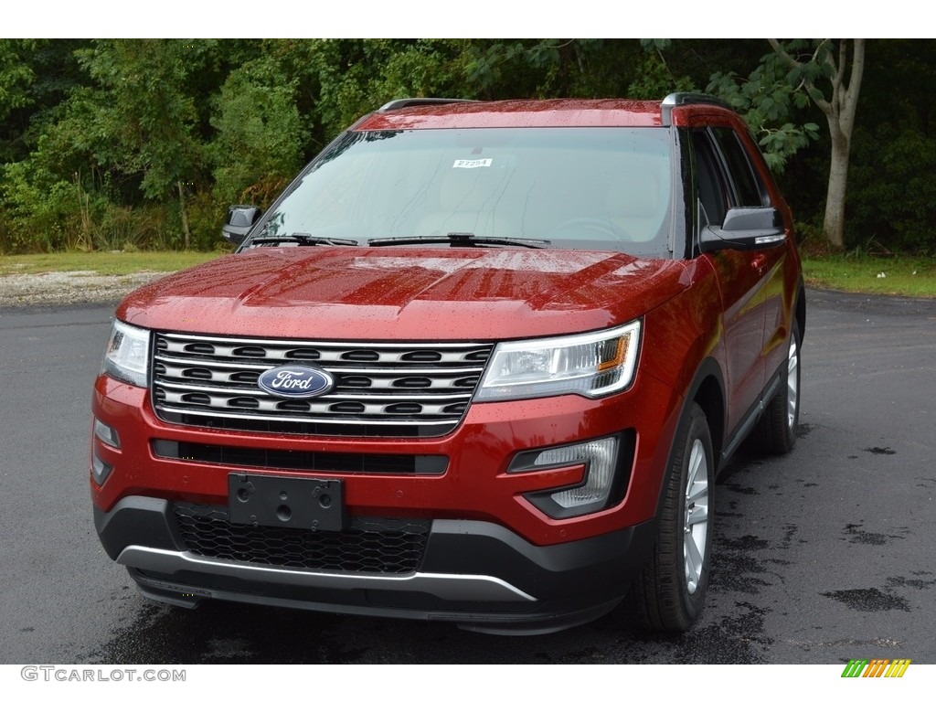 2017 Explorer XLT - Ruby Red / Medium Light Camel photo #15