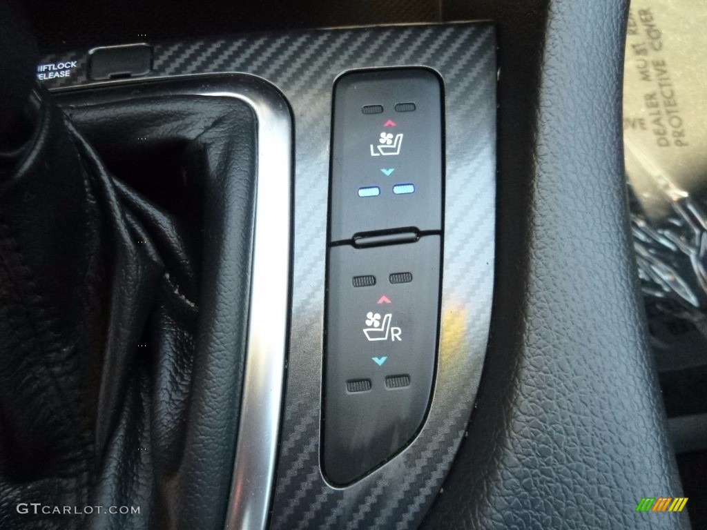 2012 Optima SX - Snow White Pearl / Black photo #16