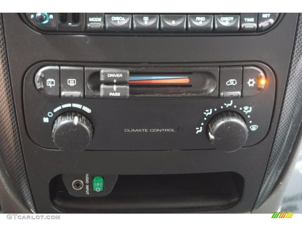 2006 Caravan SXT - Bright Silver Metallic / Medium Slate Gray photo #39