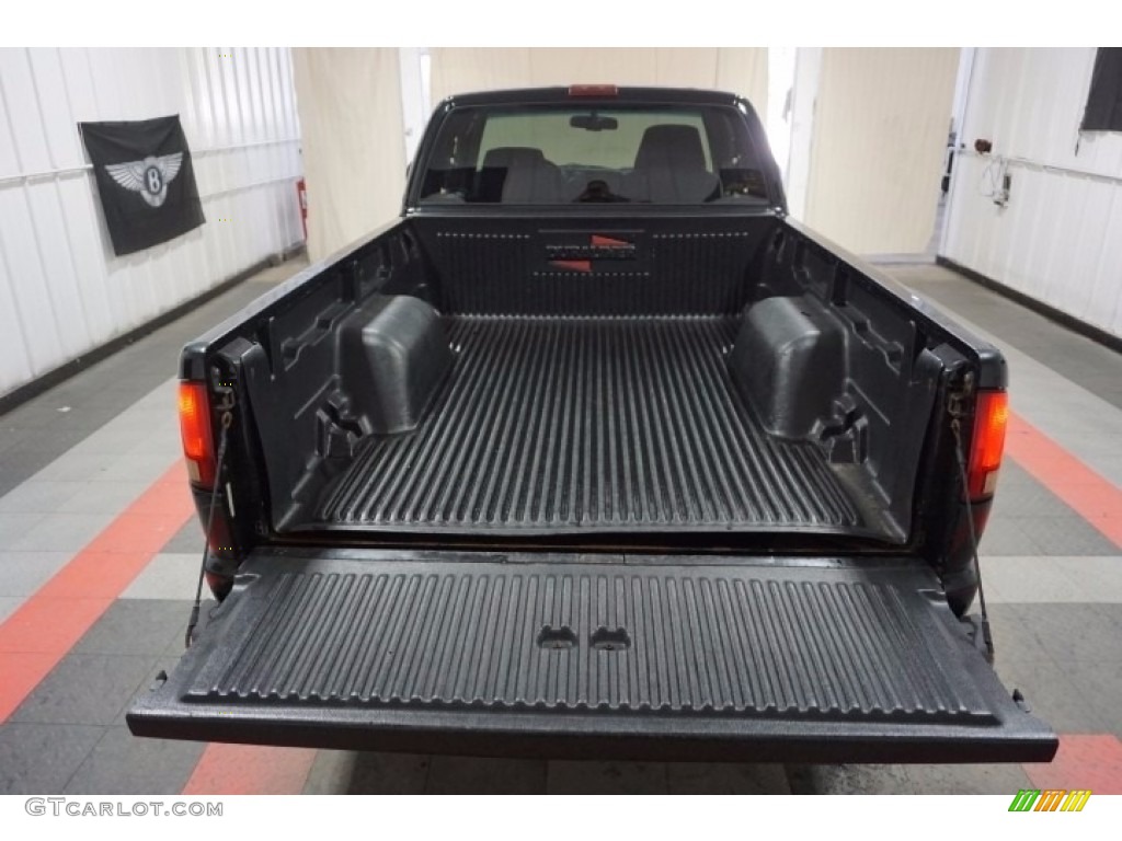 2002 S10 LS Extended Cab 4x4 - Onyx Black / Graphite photo #19