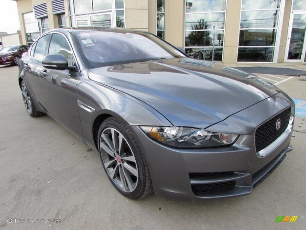 2017 Jaguar XE 20d R-Sport AWD Exterior Photos
