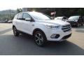 2017 Oxford White Ford Escape SE 4WD  photo #5
