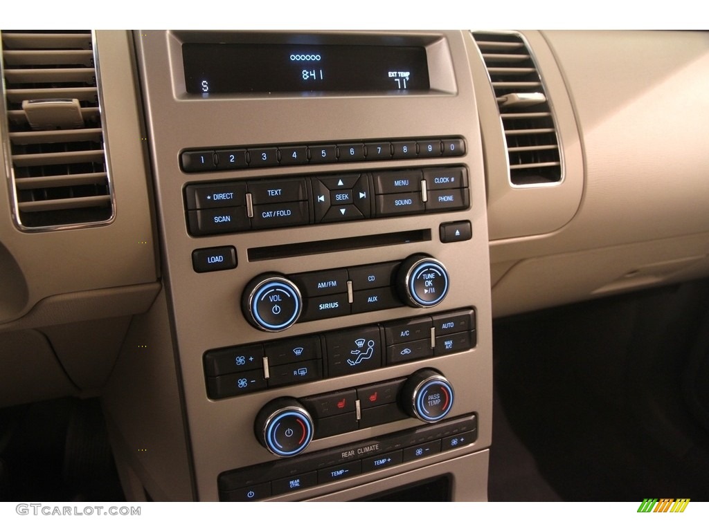 2009 Ford Flex SEL Controls Photos