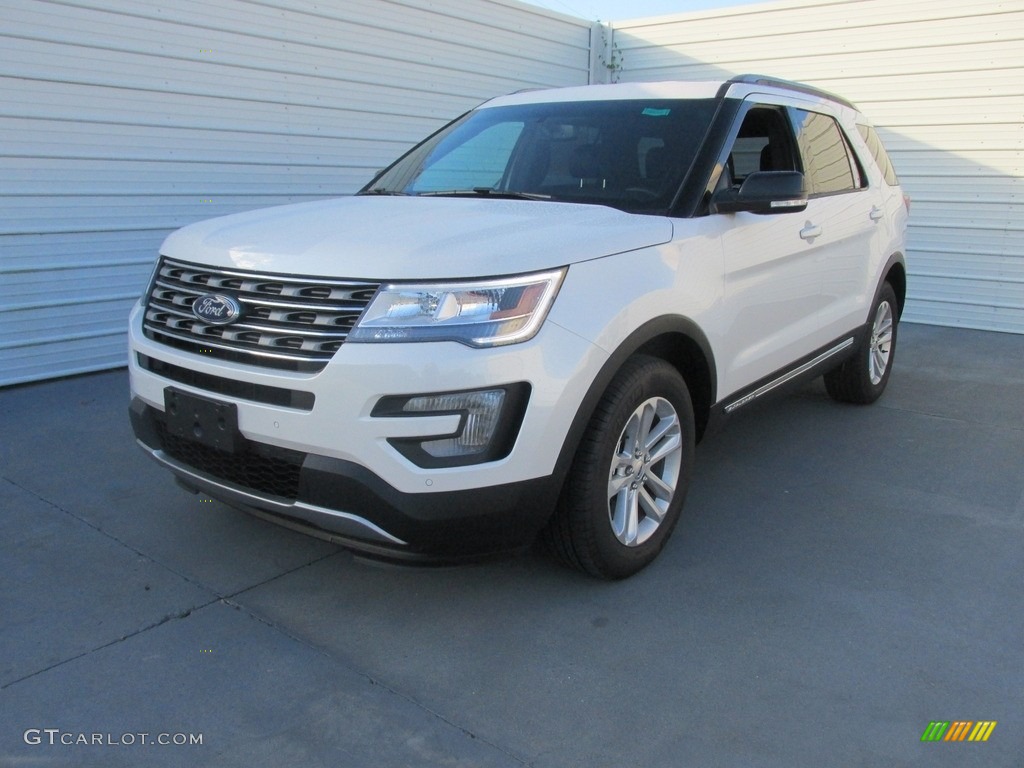 2017 Explorer XLT - White Platinum / Ebony Black photo #7