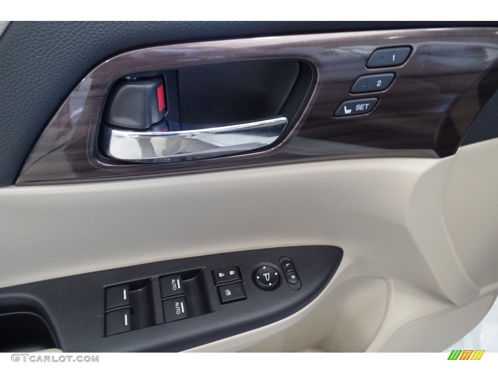2017 Honda Accord EX-L Sedan Controls Photo #115707126