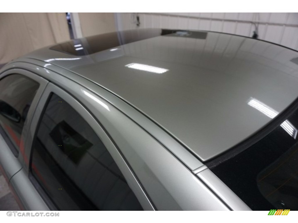 2007 S60 2.5T - Willow Green Metallic / Beige photo #57