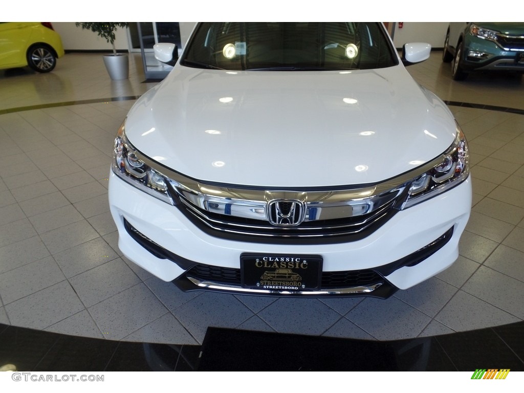 2017 Accord Sport Special Edition Sedan - White Orchid Pearl / Black photo #3