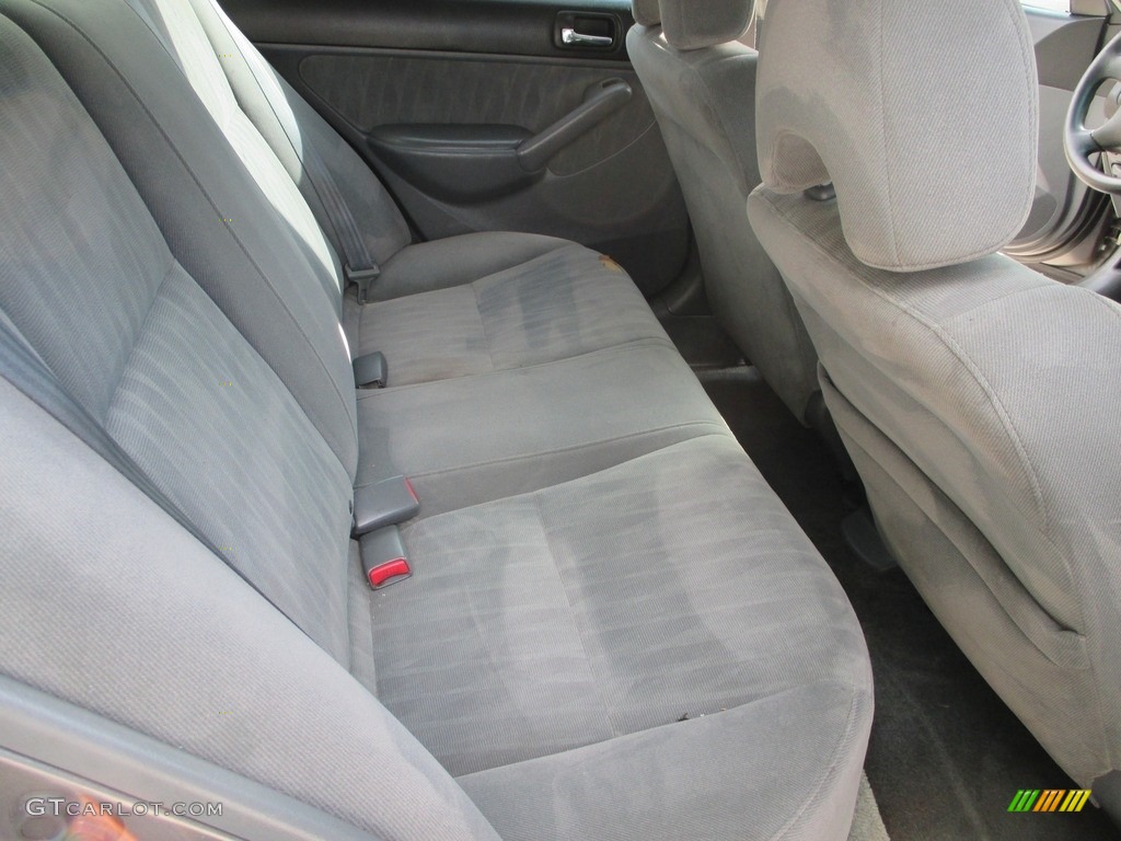 2005 Civic LX Sedan - Magnesium Metallic / Gray photo #13
