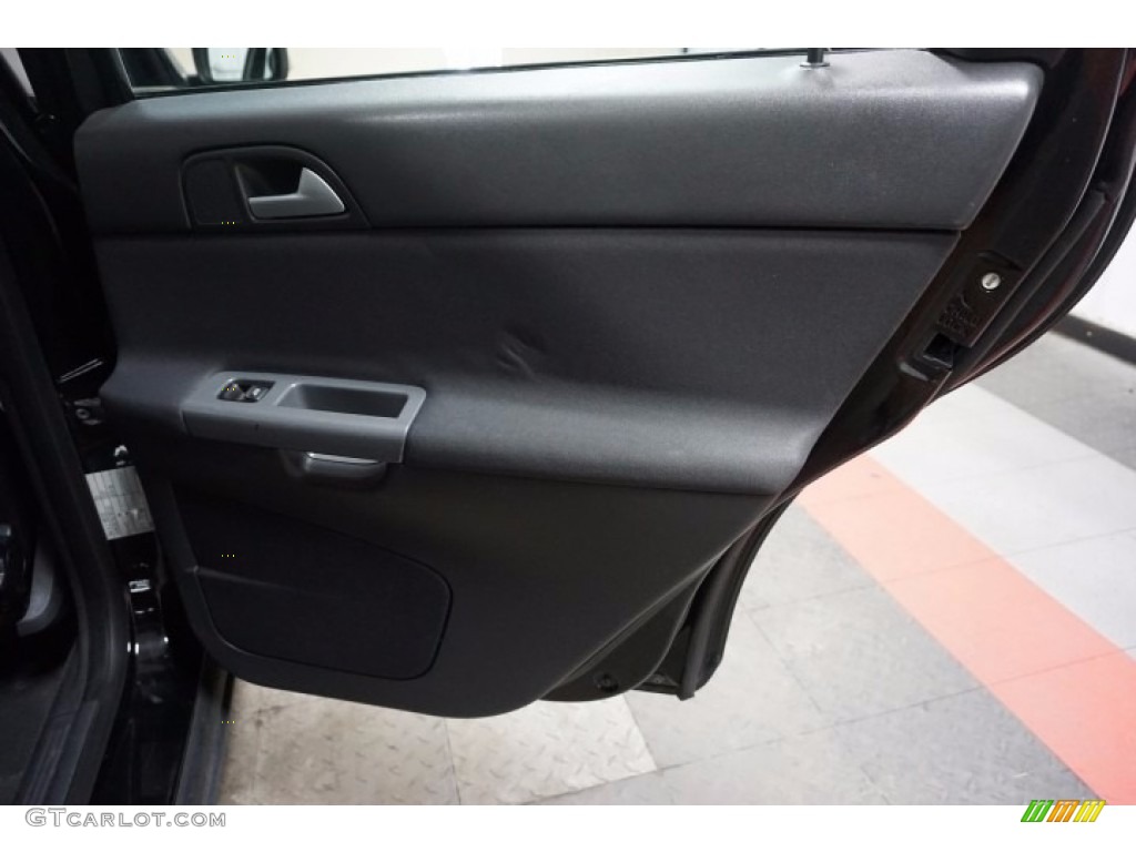 2006 S40 2.4i - Black / Off Black photo #17