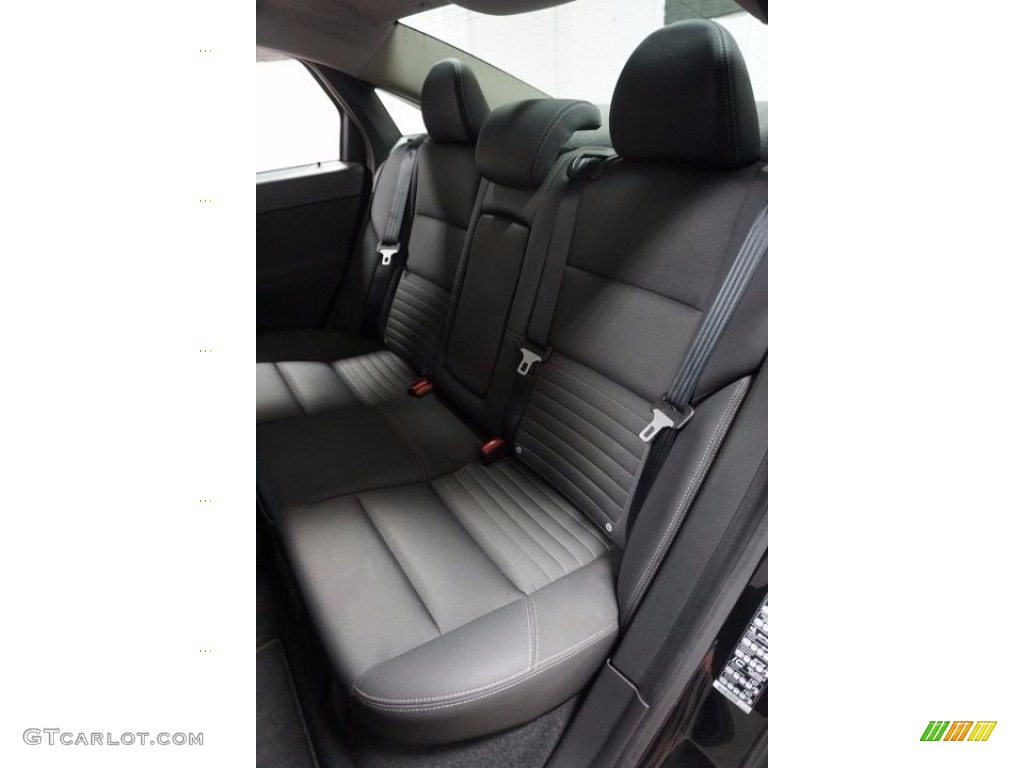 2006 S40 2.4i - Black / Off Black photo #22