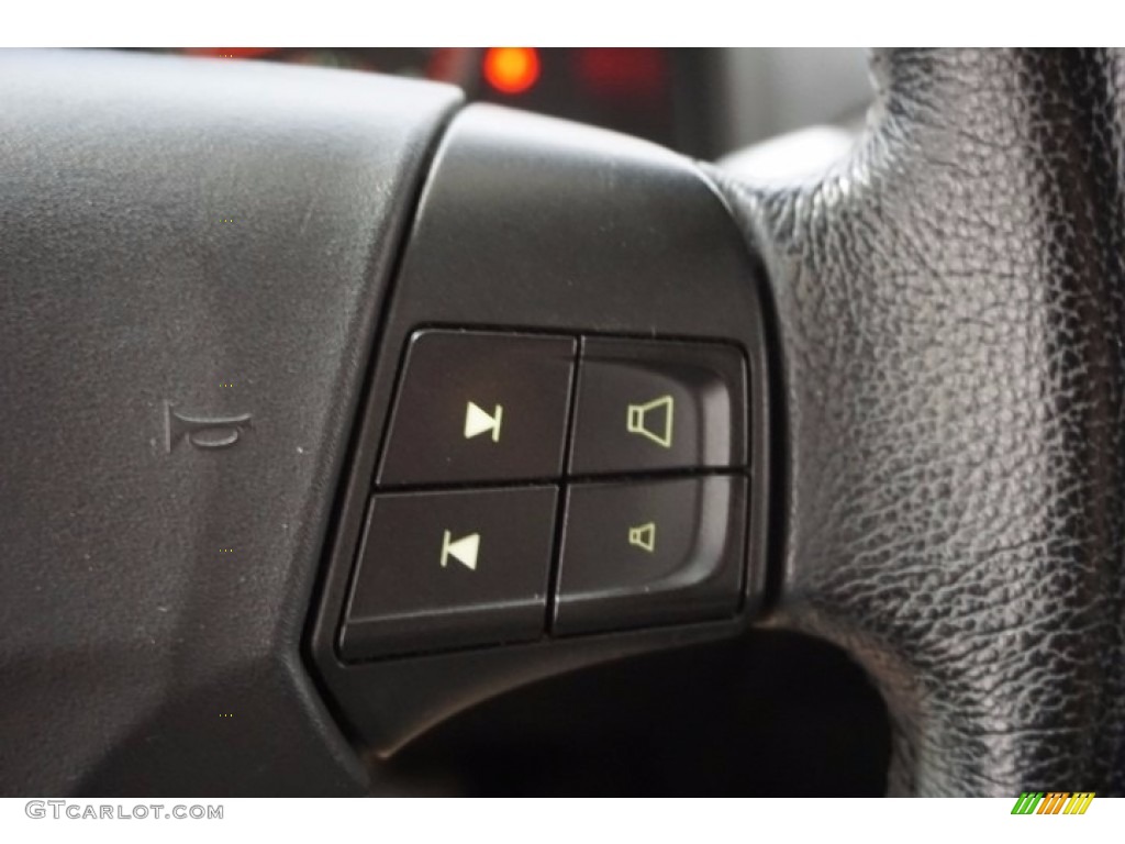 2006 S40 2.4i - Black / Off Black photo #29