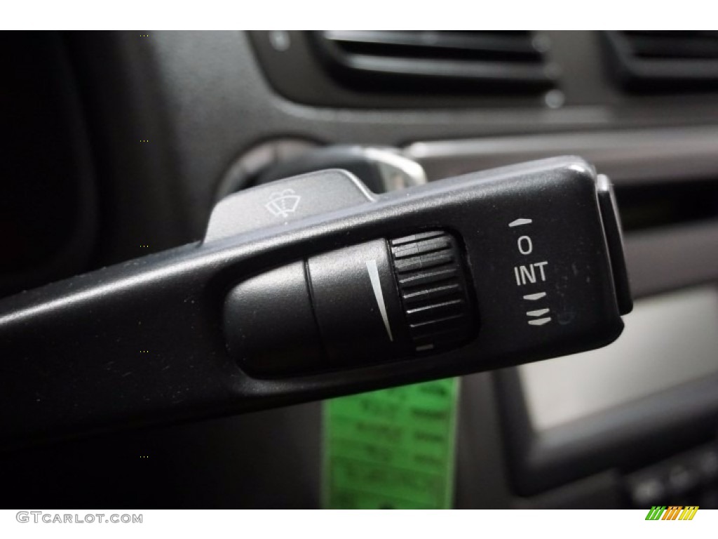 2006 S40 2.4i - Black / Off Black photo #31