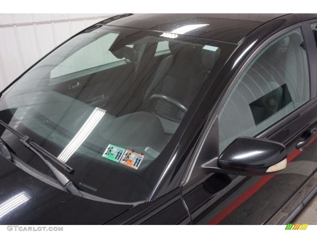 2006 S40 2.4i - Black / Off Black photo #56