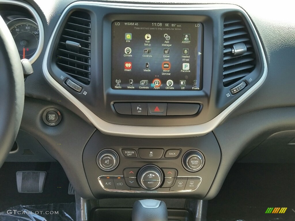 2017 Jeep Cherokee Latitude 4x4 Controls Photo #115726012
