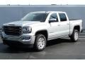 Front 3/4 View of 2017 Sierra 1500 SLE Crew Cab 4WD