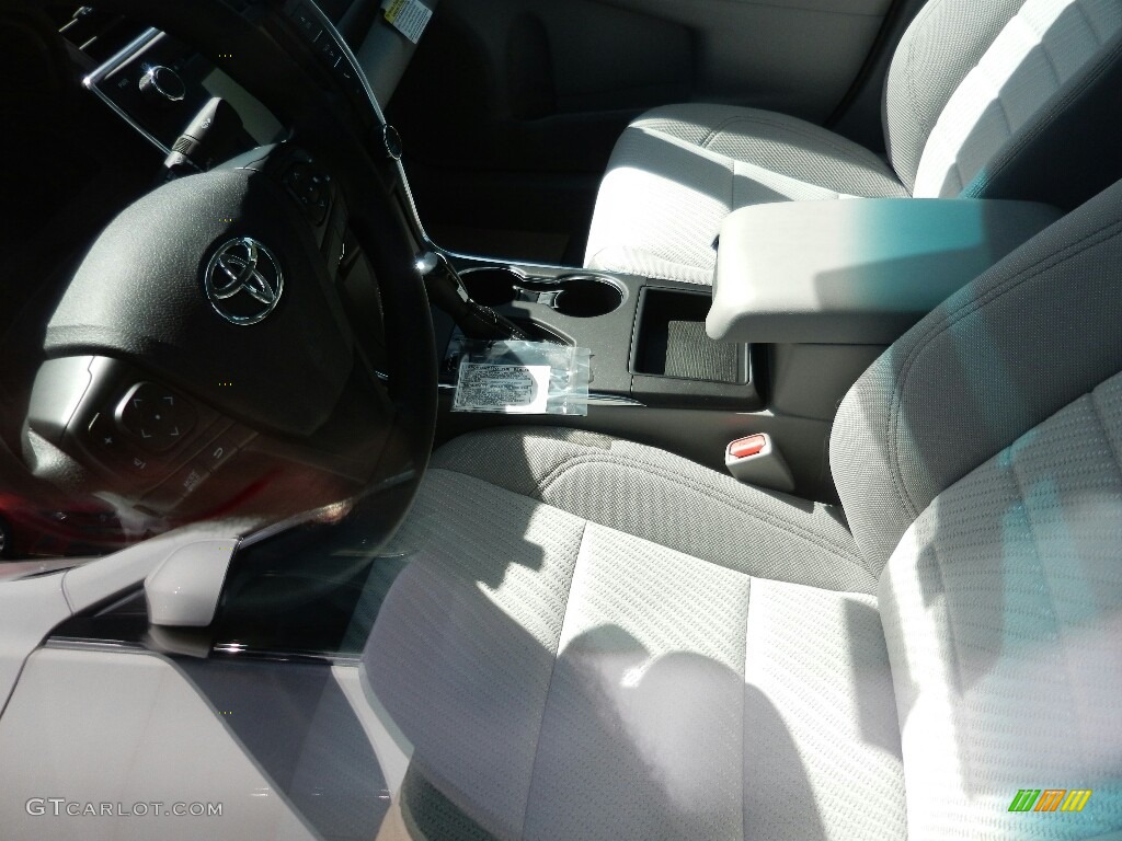 2017 Camry LE - Cosmic Gray Mica / Ash photo #4