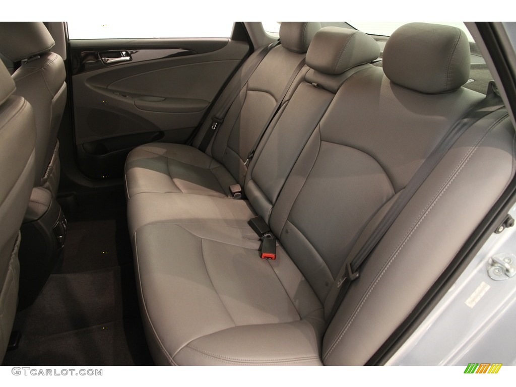2011 Sonata SE - Iridescent Silver Blue Metallic / Gray photo #15