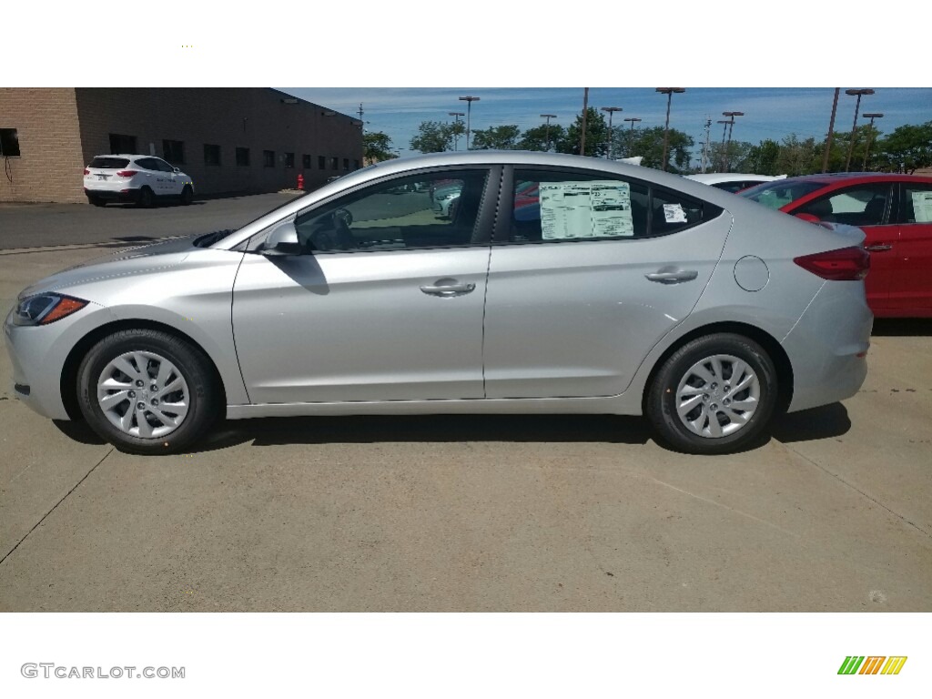 2017 Elantra SE - Silver / Gray photo #2