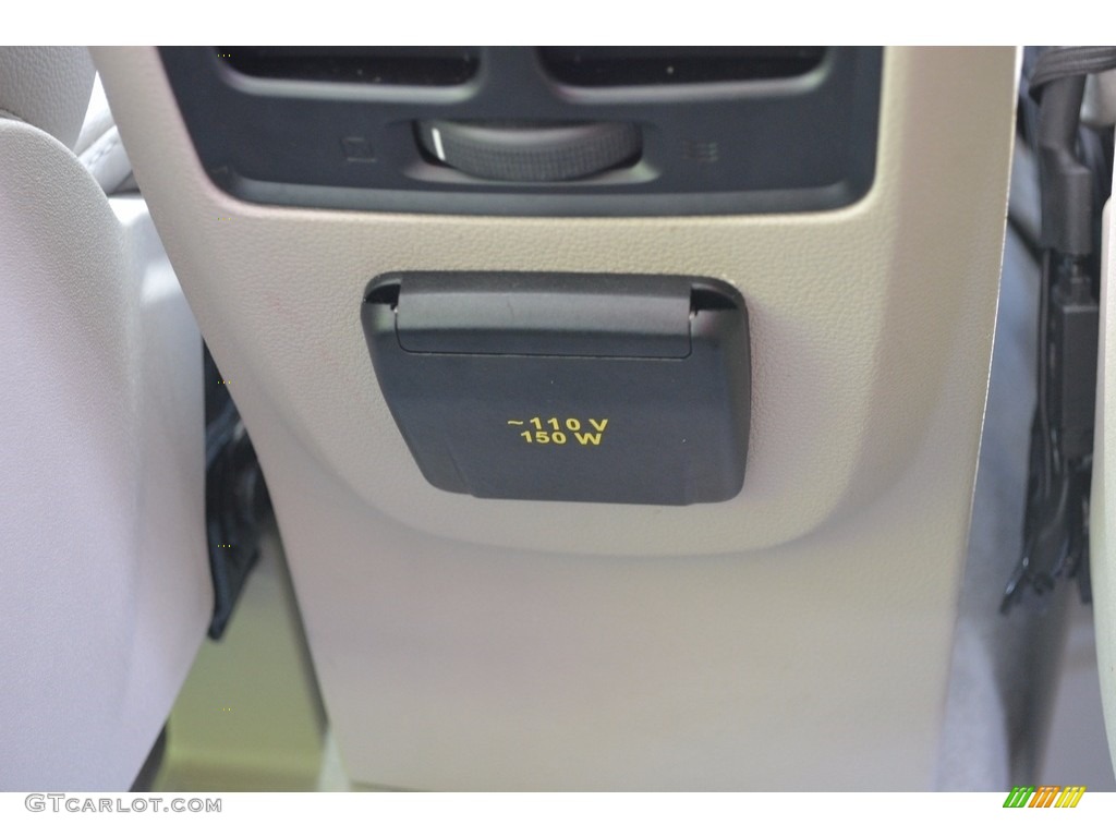 2015 C-Max Hybrid SEL - Tuxedo Black Metallic / Medium Light Stone photo #27