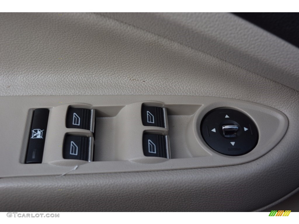 2015 C-Max Hybrid SEL - Tuxedo Black Metallic / Medium Light Stone photo #45