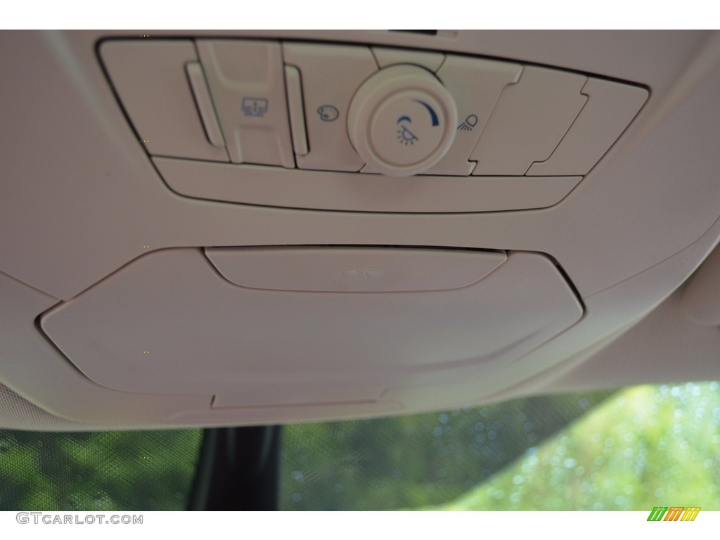 2015 C-Max Hybrid SEL - Tuxedo Black Metallic / Medium Light Stone photo #48