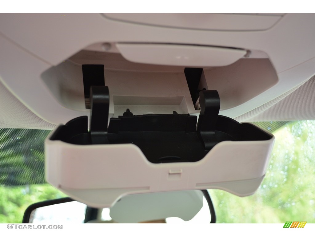 2015 C-Max Hybrid SEL - Tuxedo Black Metallic / Medium Light Stone photo #49