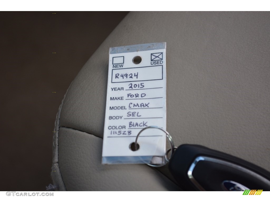 2015 C-Max Hybrid SEL - Tuxedo Black Metallic / Medium Light Stone photo #52