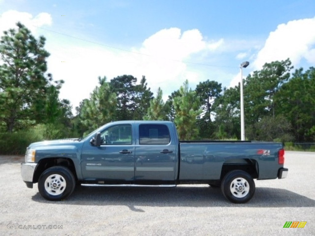 2013 Silverado 2500HD LT Crew Cab 4x4 - Blue Granite Metallic / Light Titanium/Dark Titanium photo #2