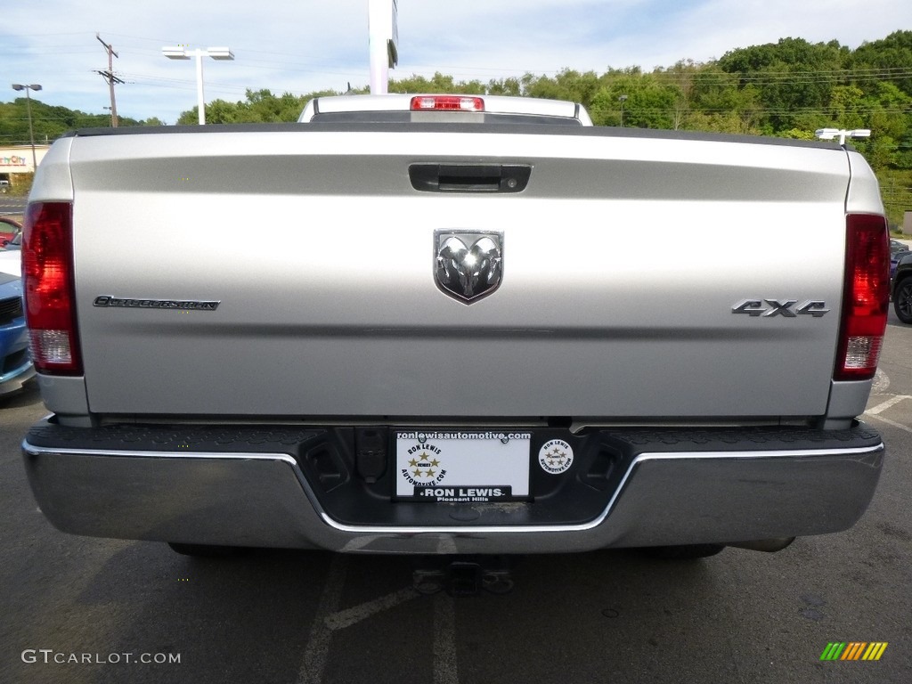 2014 1500 SLT Quad Cab 4x4 - Bright Silver Metallic / Black/Diesel Gray photo #3