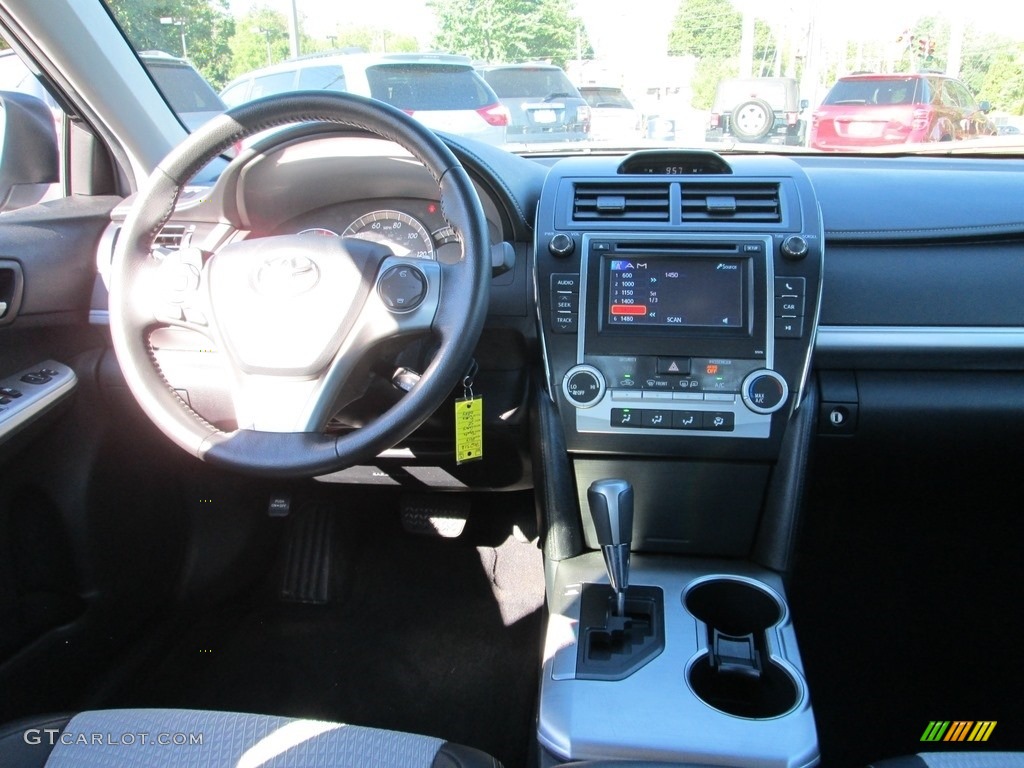 2013 Camry SE - Cosmic Gray Metallic / Black/Ash photo #10