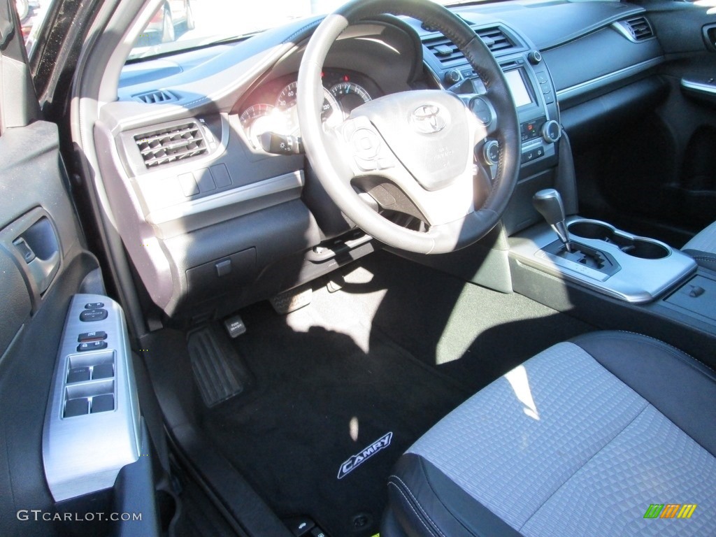 2013 Camry SE - Cosmic Gray Metallic / Black/Ash photo #11