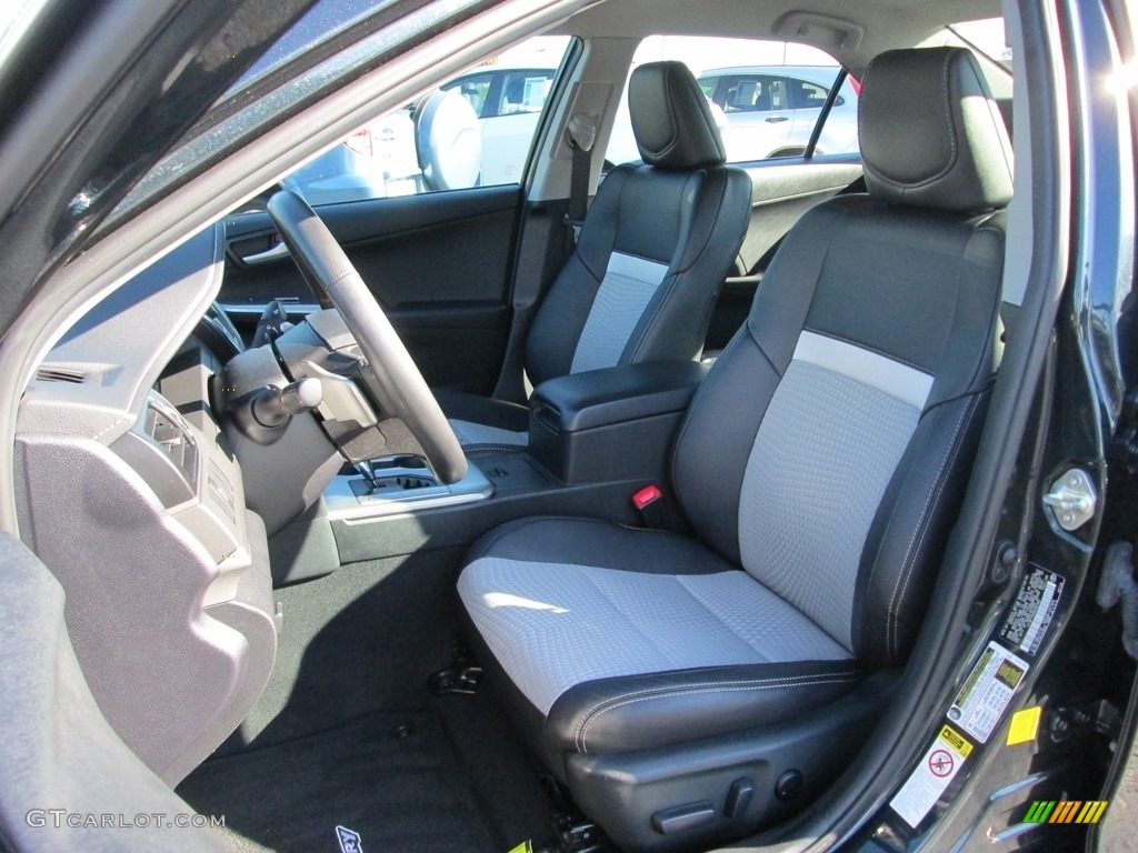 2013 Camry SE - Cosmic Gray Metallic / Black/Ash photo #15