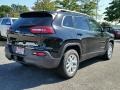 Diamond Black Crystal Pearl - Cherokee Latitude 4x4 Photo No. 4