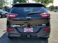 Diamond Black Crystal Pearl - Cherokee Latitude 4x4 Photo No. 5