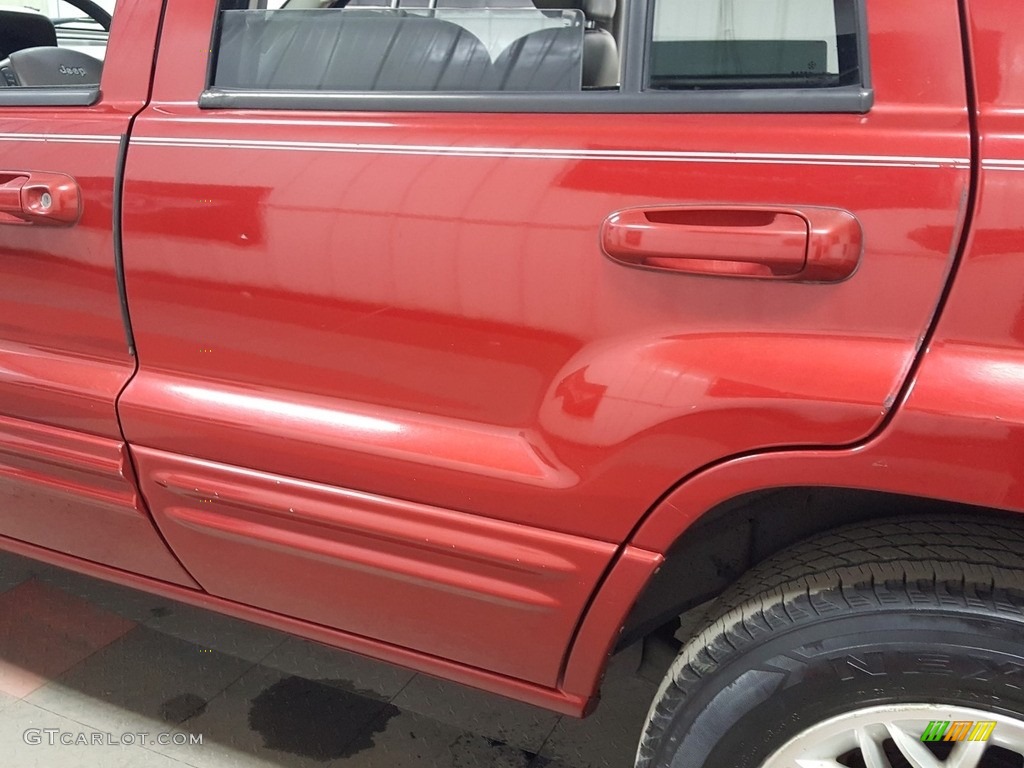 2002 Grand Cherokee Limited 4x4 - Dark Garnet Red Pearlcoat / Taupe photo #53