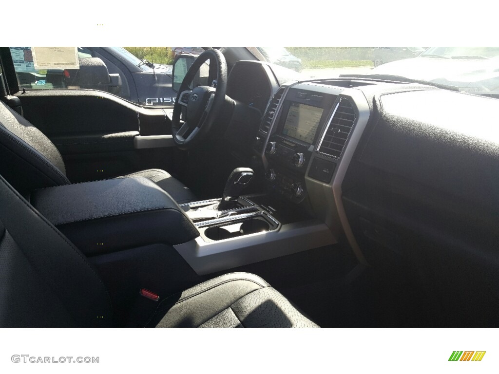 2016 F150 XLT SuperCab 4x4 - Magnetic / Black photo #3