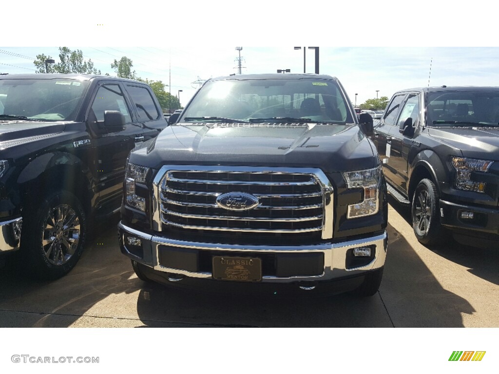 2016 F150 XLT SuperCrew 4x4 - Shadow Black / Medium Earth Gray photo #2