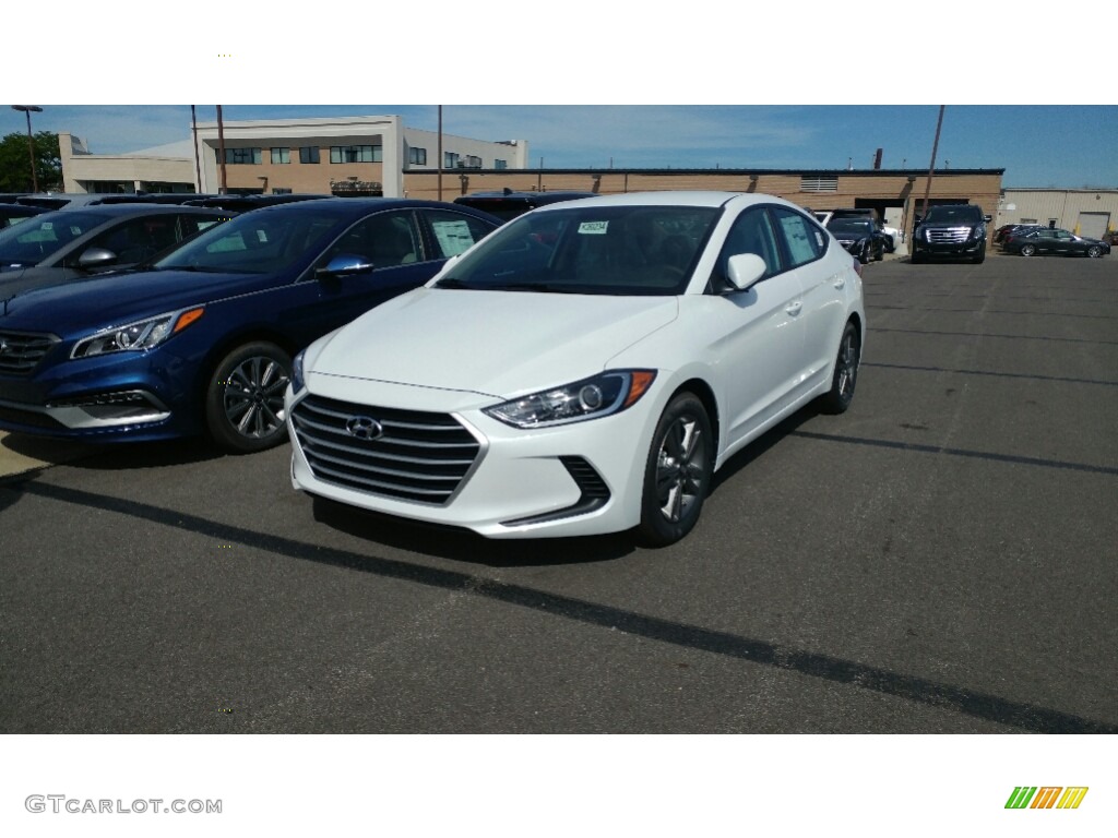 2017 Elantra SE - White / Beige photo #1