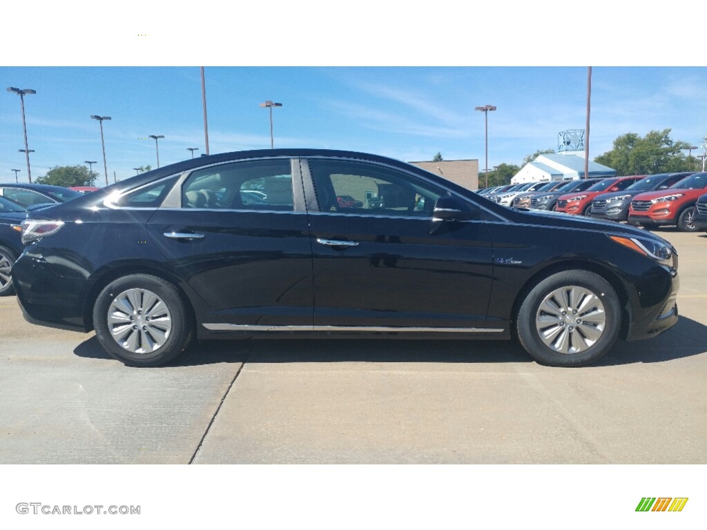 2016 Sonata Hybrid SE - Eclipse Black / Gray photo #2