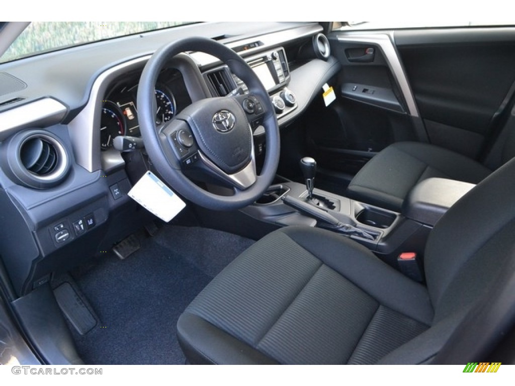 Black Interior 2017 Toyota RAV4 LE AWD Photo #115765559