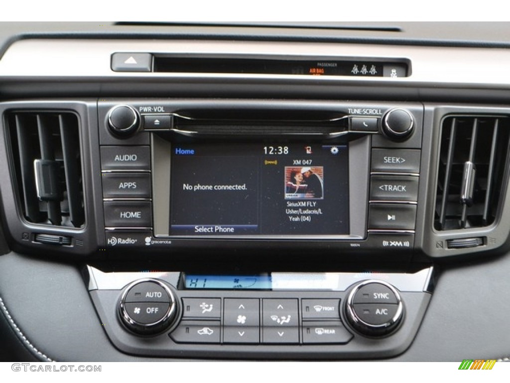 2017 Toyota RAV4 XLE AWD Controls Photo #115765756