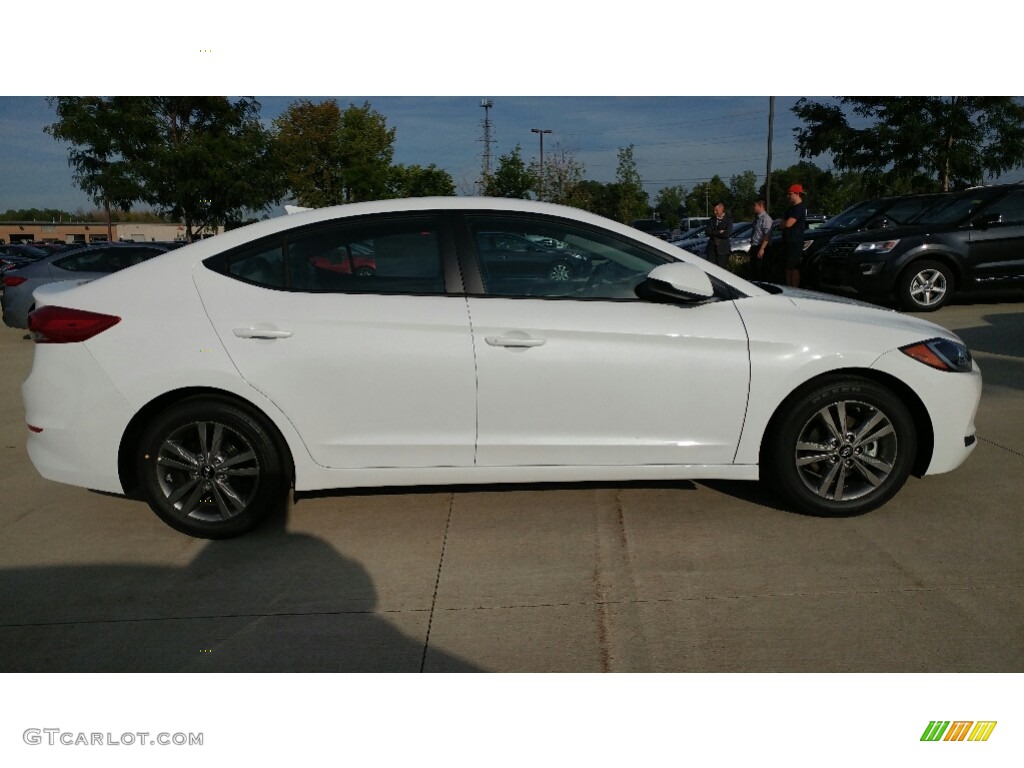 2017 Elantra SE - White / Gray photo #2