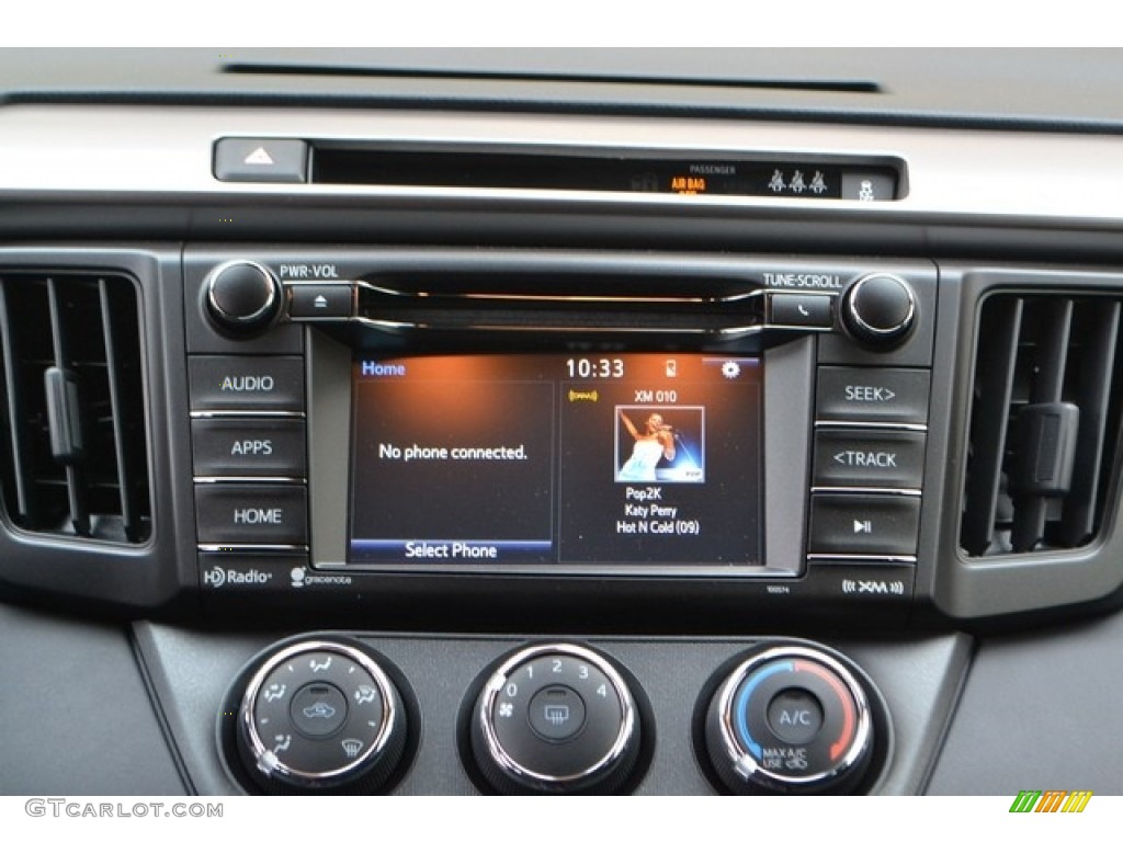 2017 Toyota RAV4 LE AWD Controls Photo #115766324