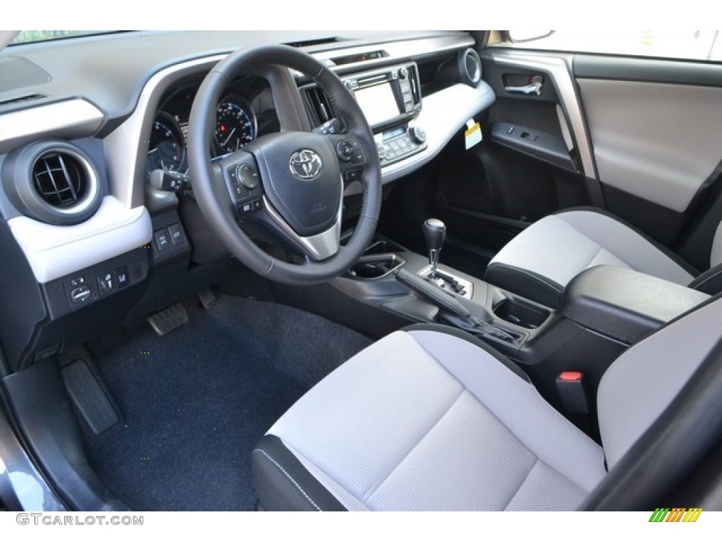 Ash Interior 2017 Toyota RAV4 XLE AWD Photo #115766489